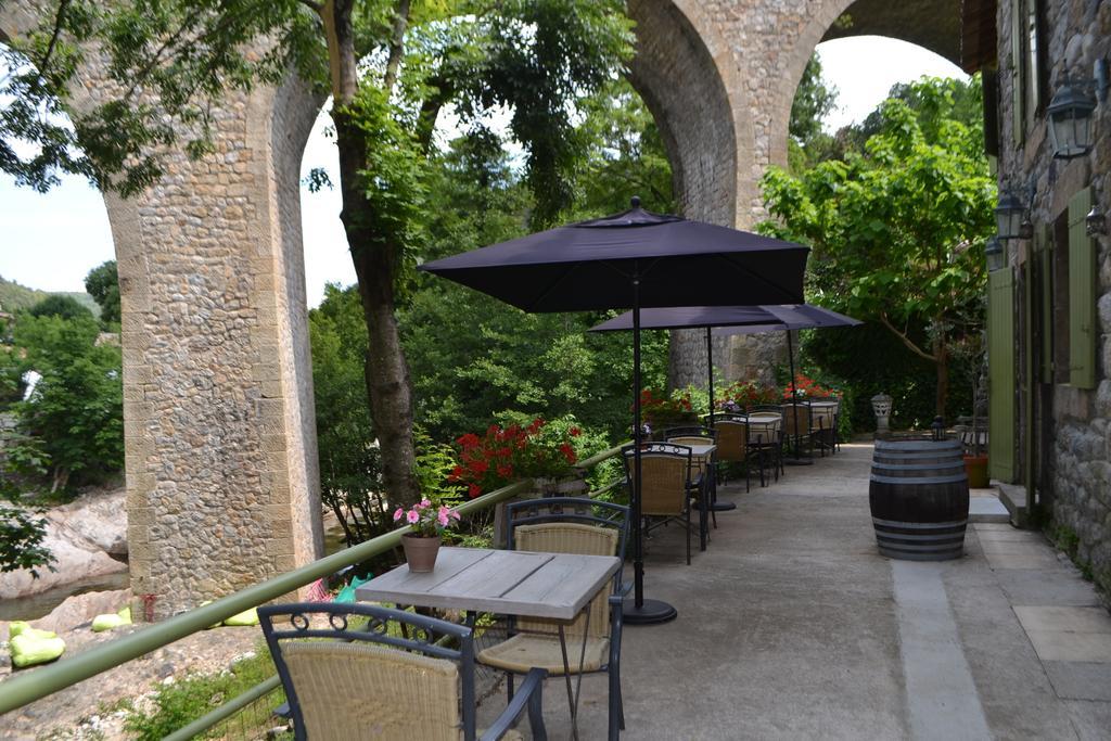 Maison Sous Le Pont Bed & Breakfast Meyras Bagian luar foto
